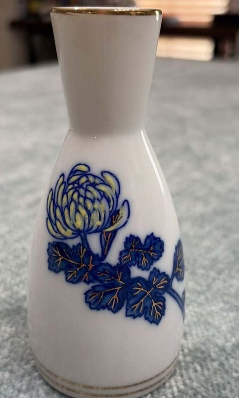Vintage Kiku Masamune Vase Blue Yellow Gold Trim Chrysanthemum Sake Bottle